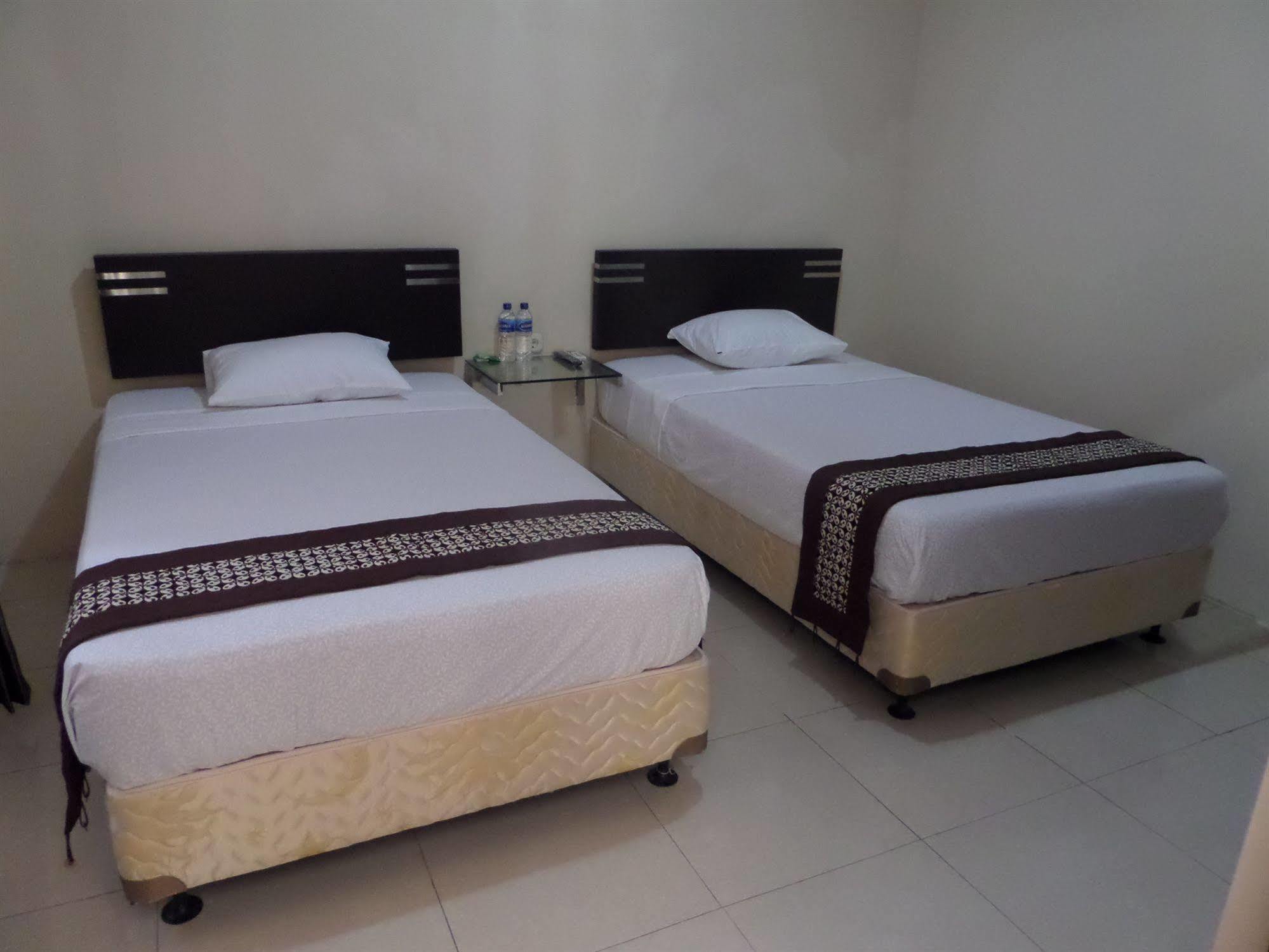Oyo 201 Emdi House Timoho Hotel Yogyakarta Ngoại thất bức ảnh