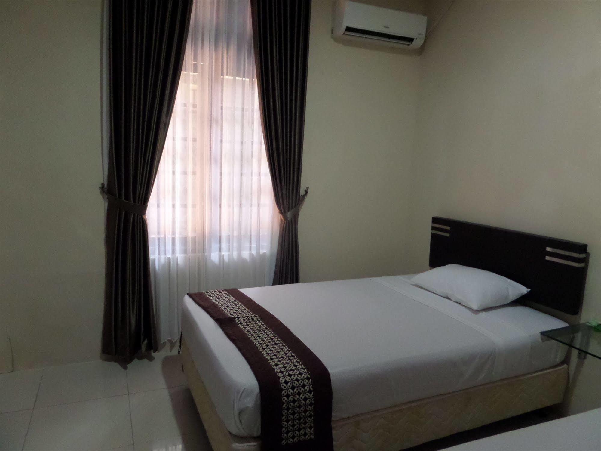 Oyo 201 Emdi House Timoho Hotel Yogyakarta Ngoại thất bức ảnh