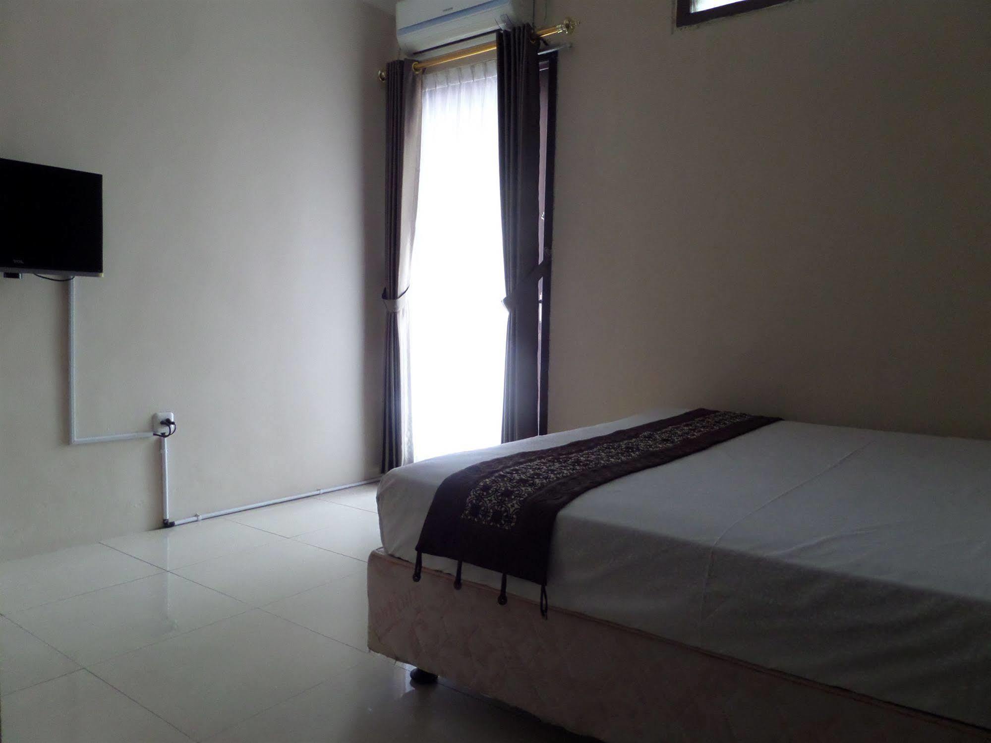 Oyo 201 Emdi House Timoho Hotel Yogyakarta Ngoại thất bức ảnh