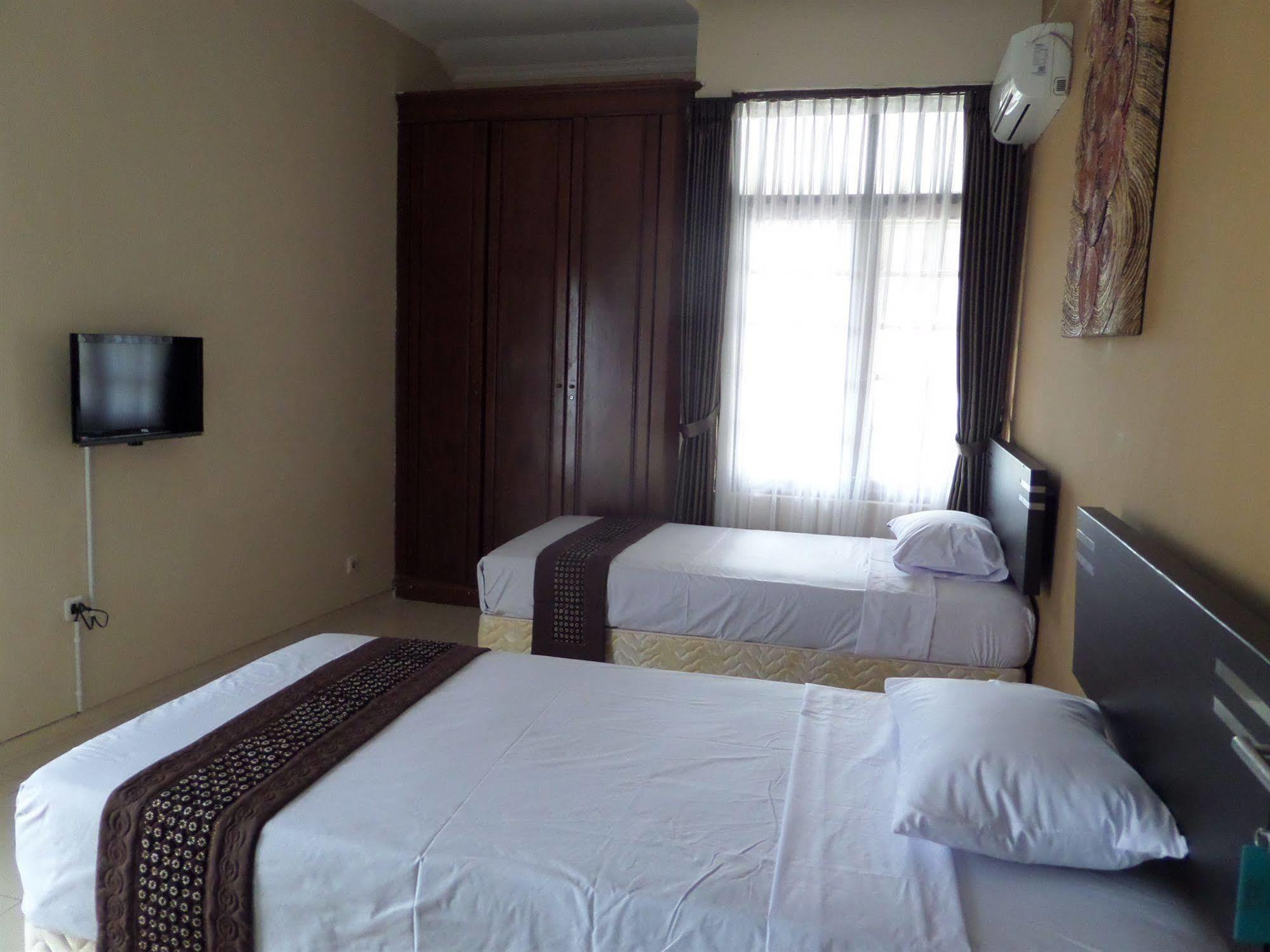 Oyo 201 Emdi House Timoho Hotel Yogyakarta Ngoại thất bức ảnh