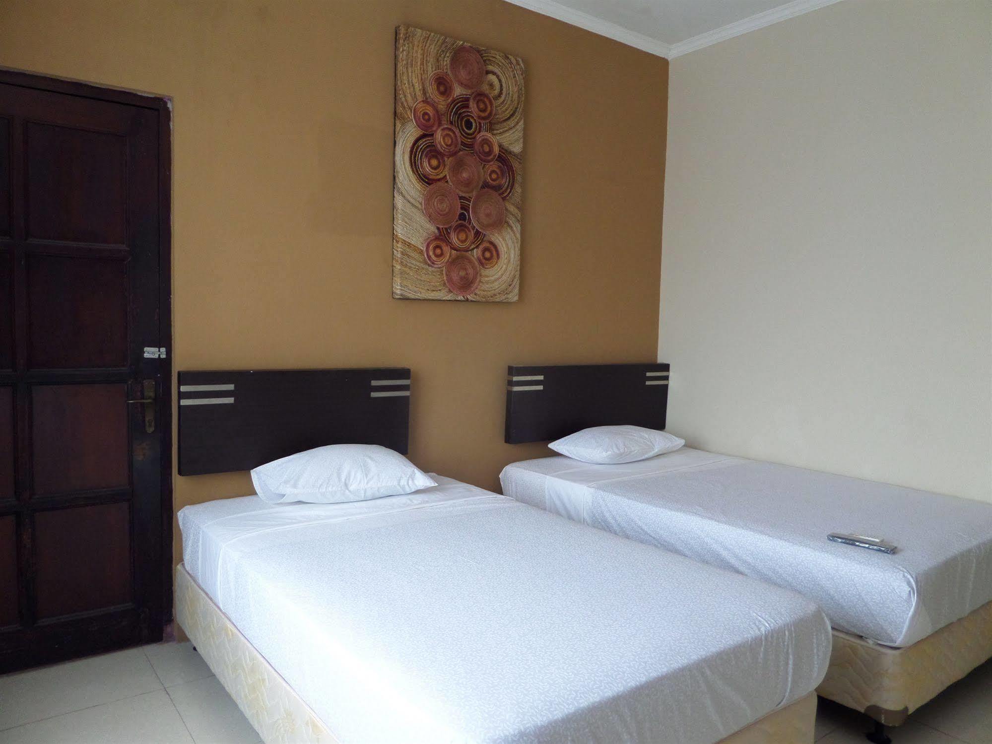 Oyo 201 Emdi House Timoho Hotel Yogyakarta Ngoại thất bức ảnh
